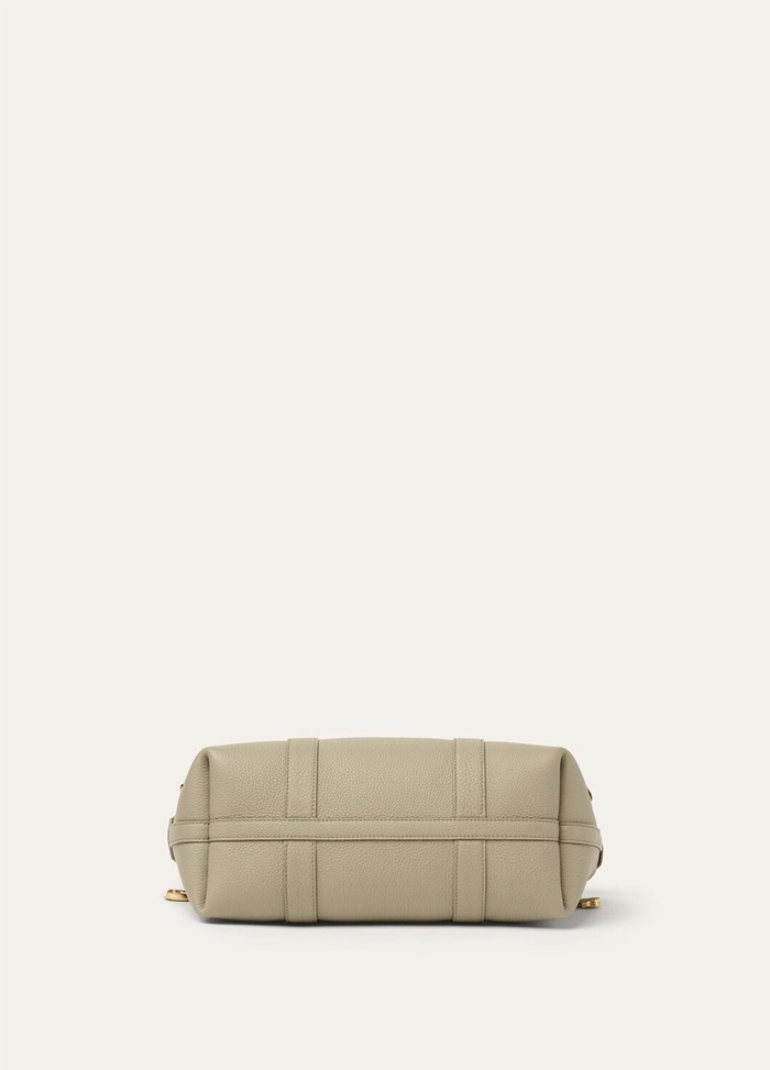 4f1daf9c6686e1ad985f3c4c3402777b_1747280836_0693.JPG