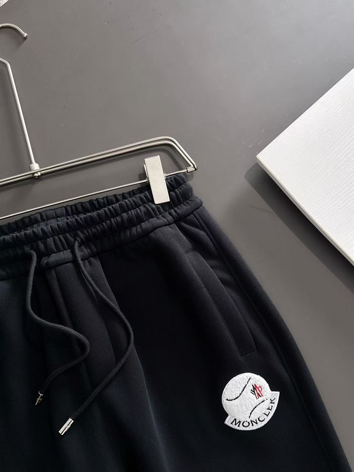 b68fcbfb6eb608fb91e30b6797a1dcb6_1763618979_0585.jpg b68fcbfb6eb608fb91e30b6797a1dcb6_1763618979_0585.jpg