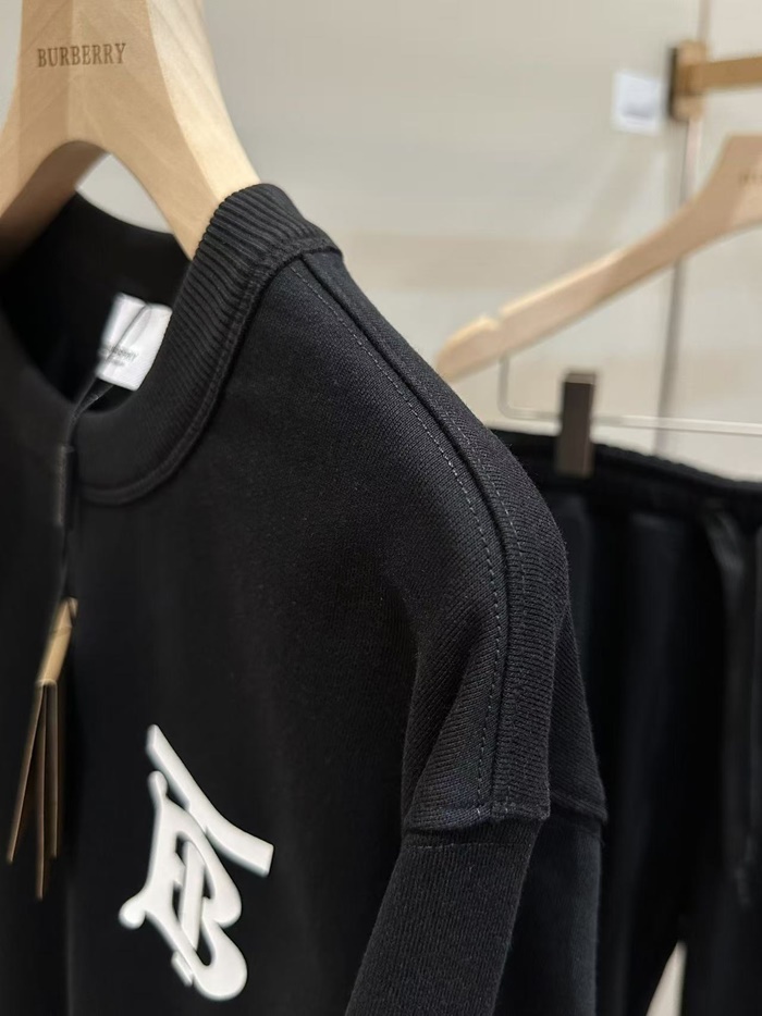 ddbd8c7069baa1f26d2f2fc28612c4db_1762923683_7345.jpg ddbd8c7069baa1f26d2f2fc28612c4db_1762923683_7345.jpg