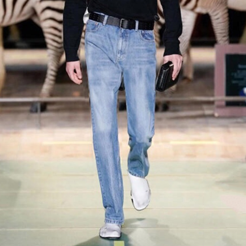 Versace 2018 Mens Medusa Embroidery Slim Fit Denim Pants - 베르사체 남성 메두사 자수 슬림핏 데님 팬츠 Ver0178x.Size(28 - 38).블루