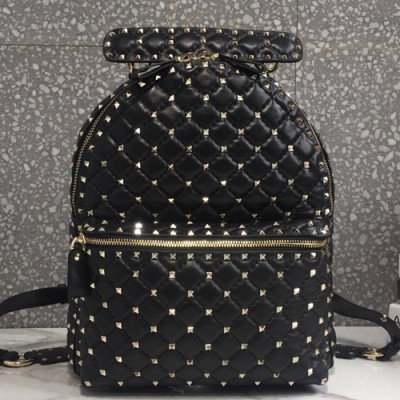 Valentino 2019 Leather Ruckstud Large Back Pack ,33CM - 발렌티노 2019 레더 락스터드 남여공용 라지 백팩,VTB0217,33CM,블랙