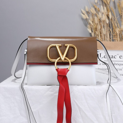 [매력 터지는 러블리 봄신상] Valentino 2019 V-ring Leather Mini Shoudler Bag,21CM - 발렌티노 2019 브이링 여성용 레더 미니 숄더백 ,VTB0424,21CM,브라운+화이트