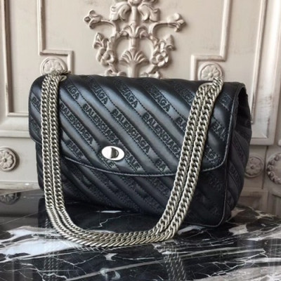Balenciaga 2019 Lock Round Leather Chain Shoulder Bag,27CM - 발렌시아가 2019 락 라운드 레더 체인 숄더백,BGB0171,27CM,블랙