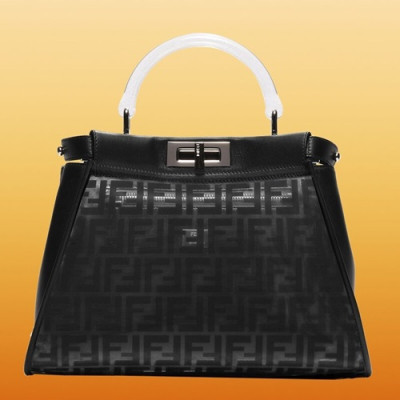 [매장판]Fendi 2019 PU Tote  Bag ,33CM - 펜디 2019 PU 여성용 토트백  FENB0368,33CM,블랙