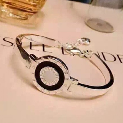 BULGARI hearts White Gold Bangle  -불가리  여성용 팔지18k 도금 화이트 골드 팔찌 BUL0026.