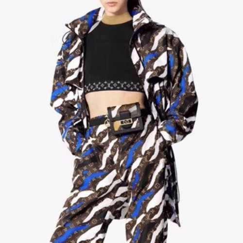 Louis vuitton Mm/Wm Casual Jacket - 루이비통 2020 남자 로고 캐쥬얼 자켓 Lou01802x.Size(s - l).브라운