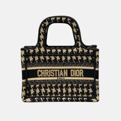 Dior 2019 Women Canvas Book Tote Shopper Bag ,23CM - 디올 2019 여성용 캔버스 북 토트 쇼퍼백  DIOB0584,23CM,베이지