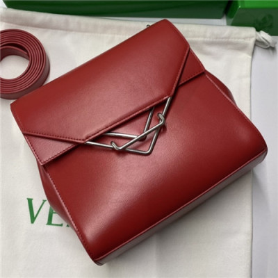 [보테가 베네타]Bottega Veneta 2021 The Clip Shoulder Bag,23cm - 보테가베네타 2021 더클립 숄더백,23cm,BVB0612,레드