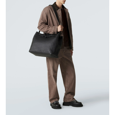 보테가 베네타 안디아모 보이저 백- Bottega veneta Womens Andiamo Voyager - bvb10606x
