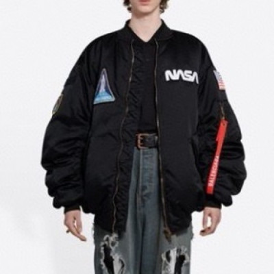 Balenciaga  Mens Logo Casual Jackets - 발렌시아가 2021 남성 로고 캐쥬얼 재킷 Bal01230x Size(s - l) 블랙