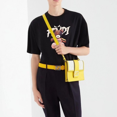 펜디 남성 블랙 크루넥 반팔티 - Fendi Mens Black Short sleeved T-shirts - fe28x