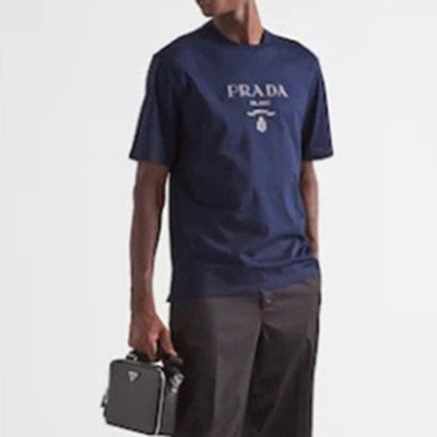프라다 남성 크루넥 네이비 반팔티 - Prada Mens Navy Short sleeved Tshirts - pr296x