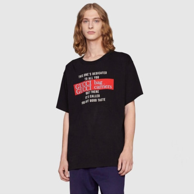 구찌 남/녀 블랙 크루넥 반팔티 - Gucci Unisex Black Short sleeved T-shirts - gu292x