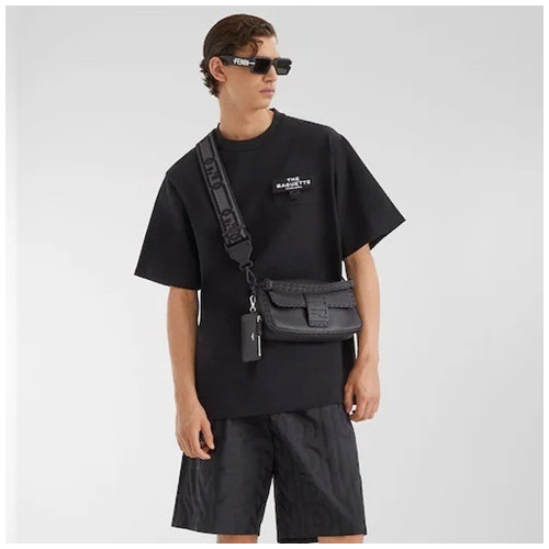 펜디 남성 블랙 크루넥 반팔티 - Fendi Mens Black Short sleeved Tshirts - fe129x