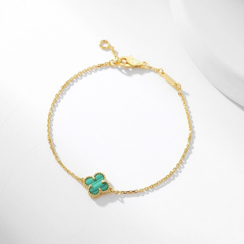 반클리프 아펠 여성 옐로우 골드 팔찌 - Van Cleef & Arpels Womens Gold Bangle - acc509x