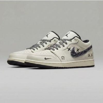 나이키 남/녀 로우 스니커즈 - Nike Air Jordan 1 Low Unisex Sneaker - nis1724x