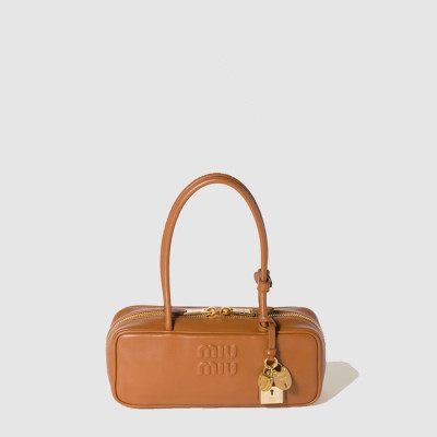 미우미우 여성 보 레더 백 - Miumiu Womens Beau Bag - mic5289x