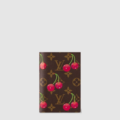 루이비통 여성  LV x TM 체리 패스포트 커버 M13424 - Louis vuitton Womens LV x TM Cherry Passport Cover - lvw353x