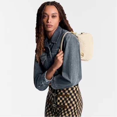 루이비통 여성 미니 문 모노그램 앙프렝뜨 M82519 - Louis vuitton Womens Mini Moon Monogram Empreinte - lv7741x