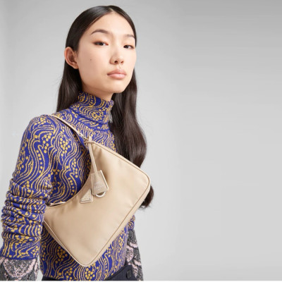 프라다 여성 프라다 리에디션 2005 리나일론 미니백 - Prada Womens Re-Edition 2005 Re-Nylon Mini Bag - prb7763x