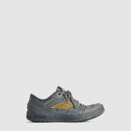 발렌시아가 남성 햄튼스 미디엄 원-아웃 스니커즈 - Balenciaga Mens Hamptons Medium One-Out Sneakers - bas7103x