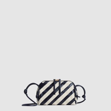 보테가 베네타 여성 콘서트 파우치 - Bottega veneta Womens Concert Pouch - bvb9671x