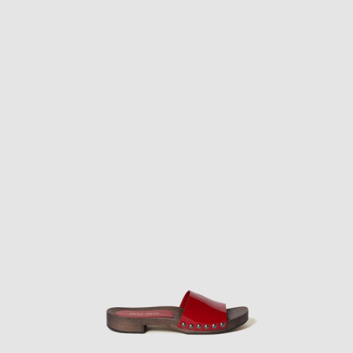 미우미우 여성 페이턴트 가죽 클로그 - Miu Miu Womens Patent Leather Clogs - mis8495x