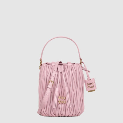 미우미우 여성 마테라쎄 버킷백 - Miumiu Womens Matelasse Bucket Bag - mib12053x