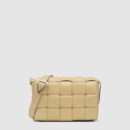 보테가 베네타 남/녀 패디드 카세트 - Bottega veneta Unisex Padded Cassette - bvb13950x