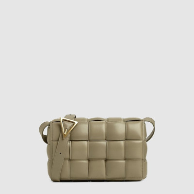 보테가 베네타 남/녀 패디드 카세트 - Bottega veneta Unisex Padded Cassette - bvb13951x