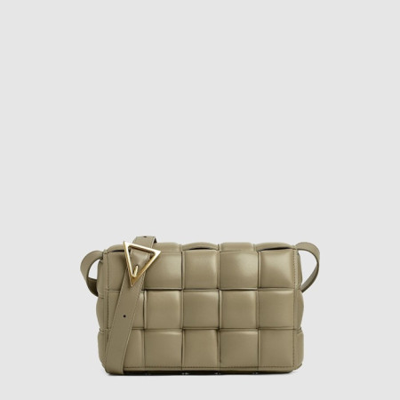 보테가 베네타 남/녀 패디드 카세트 - Bottega veneta Unisex Padded Cassette - bvb13951x