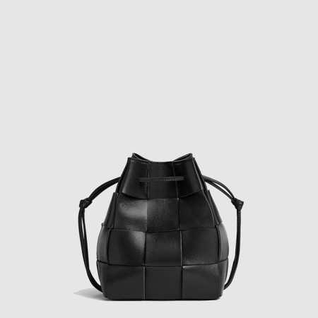 보테가 베네타 여성 스몰 카세트 크로스바디 버킷 백 - Bottega veneta Womens Small Cassette Crossbody Bucket Bag - bvb14140x