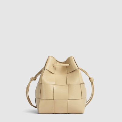 보테가 베네타 여성 스몰 카세트 크로스바디 버킷 백 - Bottega veneta Womens Small Cassette Crossbody Bucket Bag - bvb14566x