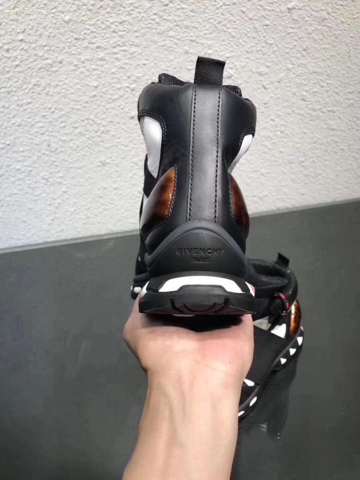 6363_15399486534180.jpg