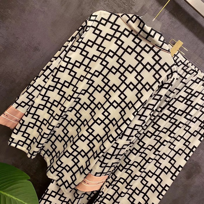 62783_15860977214303.JPG